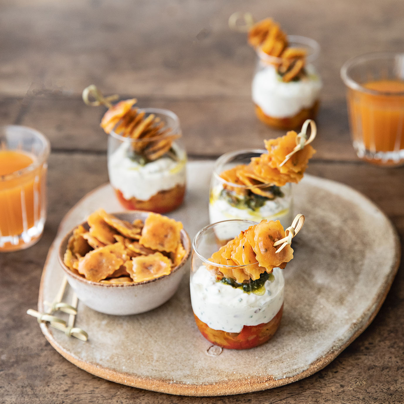 rap-verrines-aux-poivrons-fromage-de-chevre-et-ravioles-a-poeler-tomates-mozzarelle