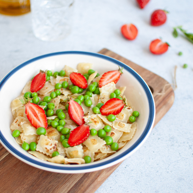 rap-ravioles-a-poeler-petits-pois-frais-fraises-huile-dolive-1